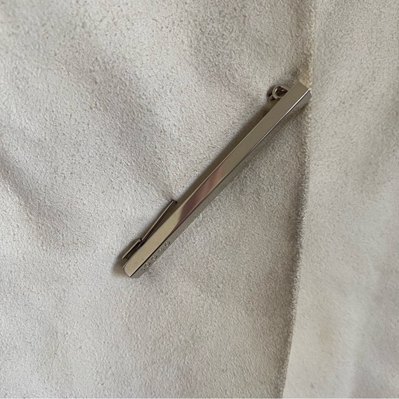 Gucci Silver Tone Bar Pin with Suede Shirt - Picture 10 of 16